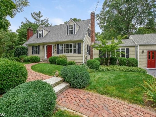 42 Washington Valley Rd, Mendham, NJ 07960