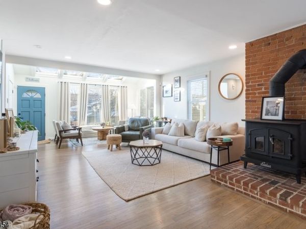 16 Cobb Pl, Morristown, NJ 07960