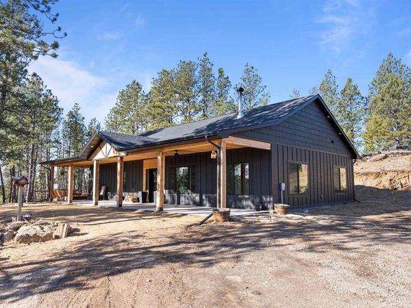 25293 Pilot Road, Custer, SD 57730