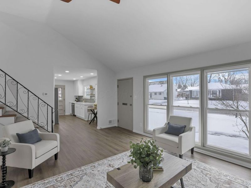 1310 Manfeld Drive, Columbus, OH 43227 Photo 5