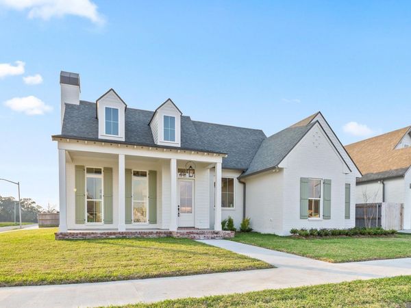 110 Saltmeadow Lane, Lafayette, LA 70508