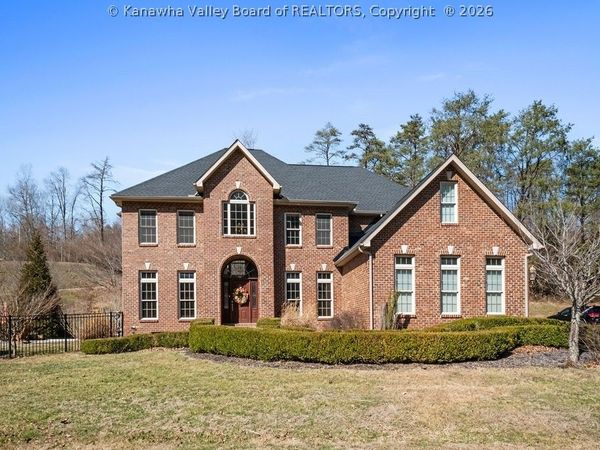 2 Stonegate Drive, Hurricane, WV 25526