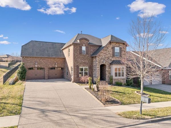 1303 Reynard Dr , Gallatin, TN 37066