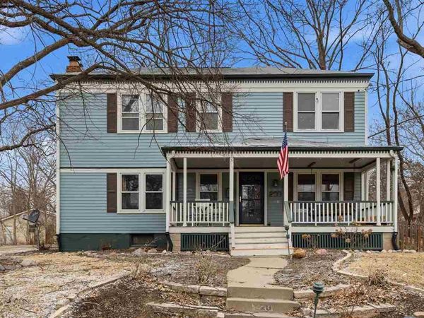 920 Ginter Ave, Iowa City, IA 52240