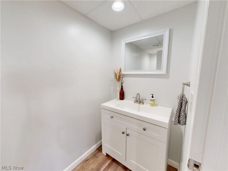 331 Lynn Circle NW, Canton, OH 44708 Photo 28