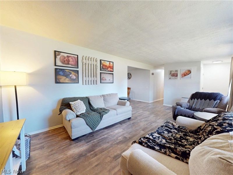 331 Lynn Circle NW, Canton, OH 44708 Photo 6