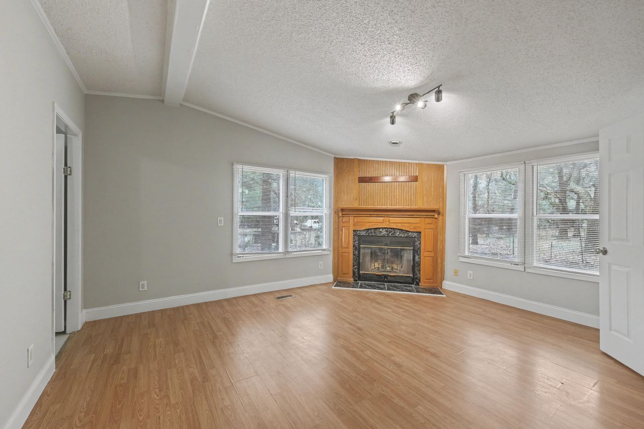 3587 Riley Wright Road Photo 16