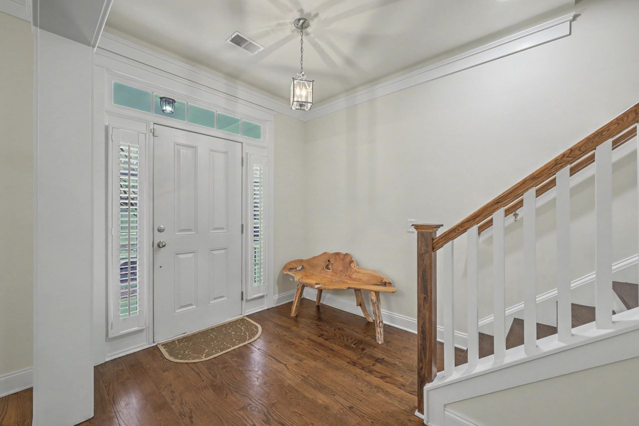 1279 Appling Drive Photo 6