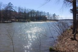 1061 Refuge Place  photo 4