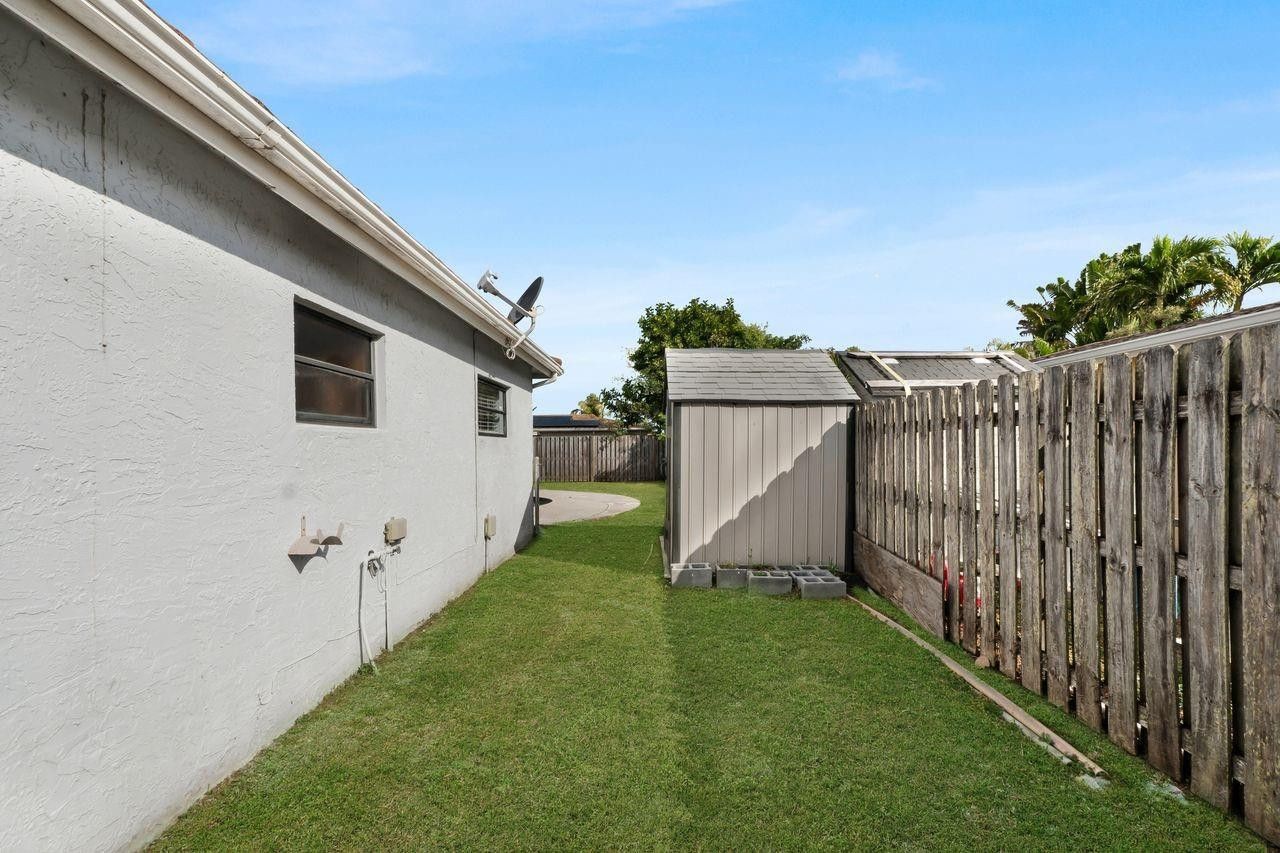 10901 Granite St, Boca Raton, FL 33428 Photo