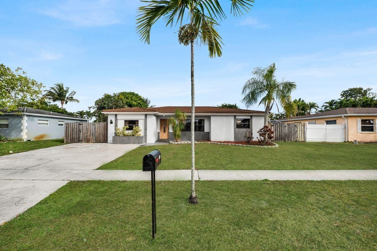 10901 Granite St, Boca Raton, FL 33428 Photo