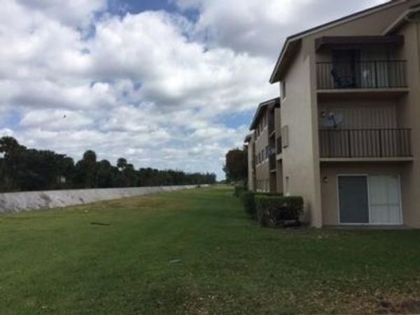 1174 Lake Terry Dr, Unit G, West Palm Beach, FL 33411