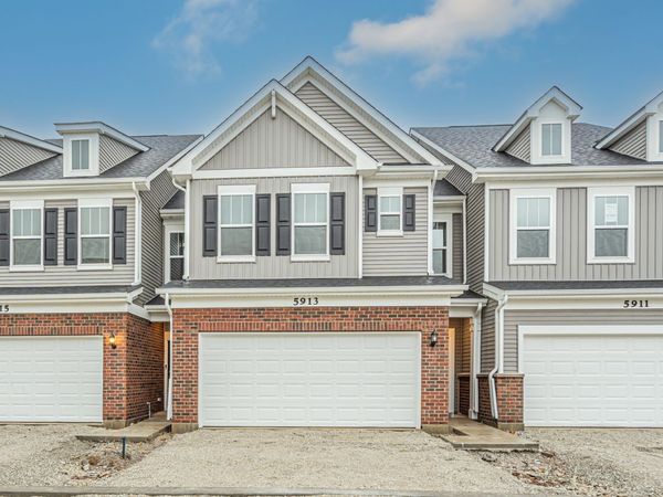 5913 Hawkweed Drive , Naperville, IL 60564