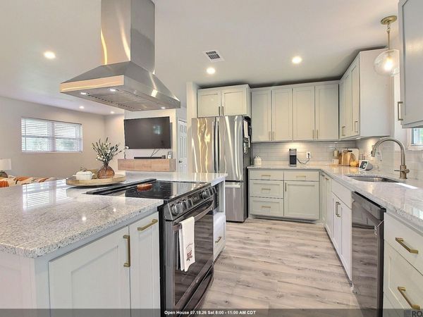 7964 Fairlane Dr, Denham Springs, LA 70726