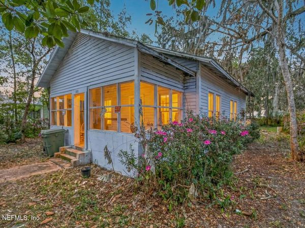 2121 OAK Street, Palatka, FL 32177