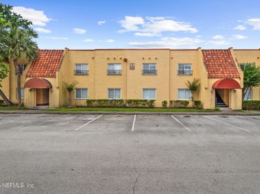 6552 LA MIRADA Drive E, Unit 7, Jacksonville, FL 32217