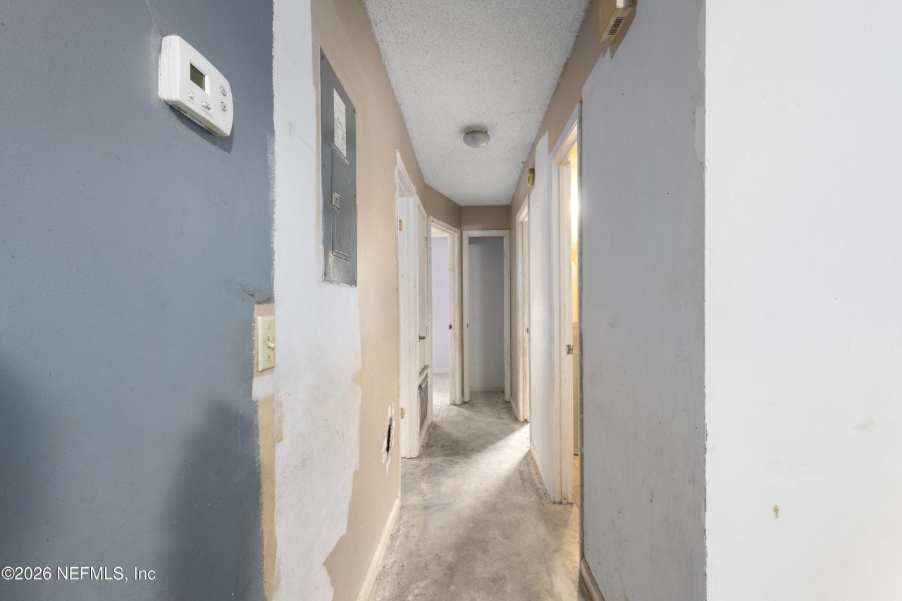 1067 W Willow Cove Court, Jacksonville, FL 32233 Photo