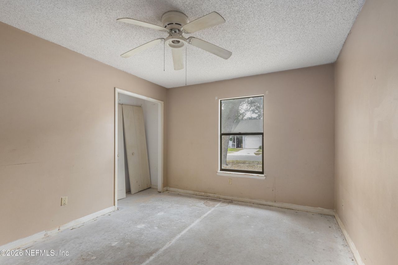 1067 W Willow Cove Court, Jacksonville, FL 32233 Photo