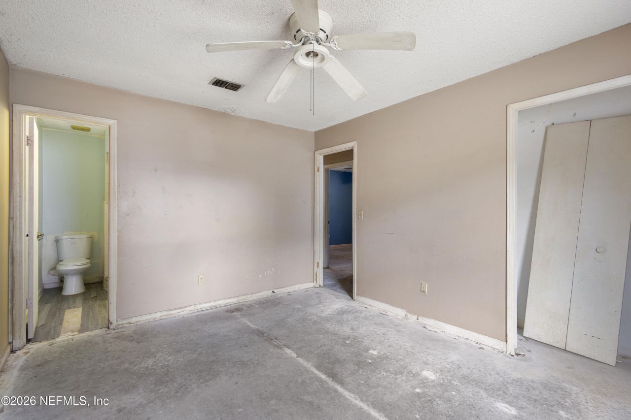 1067 W Willow Cove Court, Jacksonville, FL 32233 Photo