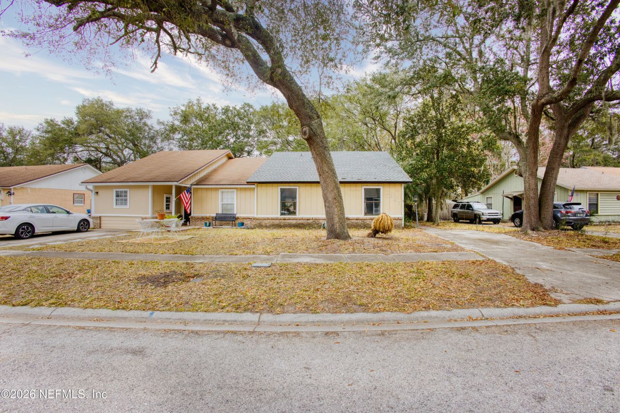 1067 W Willow Cove Court, Jacksonville, FL 32233 Photo