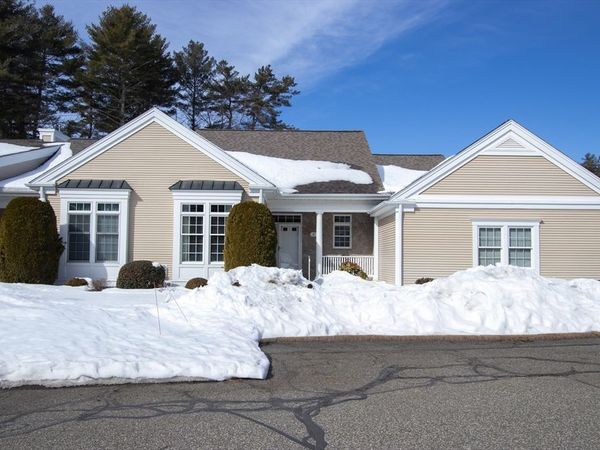 8 High Pine Circle, Unit 8, Wilbraham, MA 01095