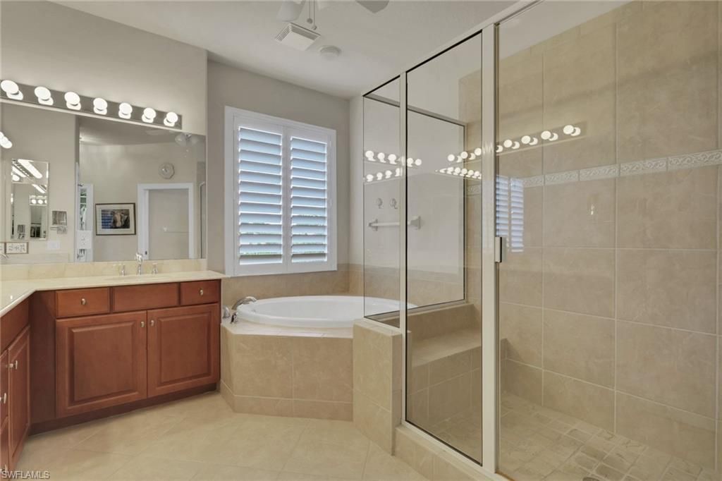 28652 San Lucas Ln, Unit 201, Bonita Springs, FL 34135 Photo