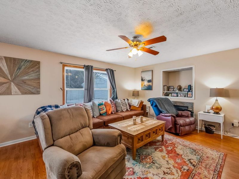 1052 Braxton Boulevard, London, OH 43140 Photo 5