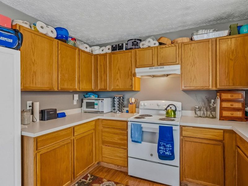 1052 Braxton Boulevard, London, OH 43140 Photo 9