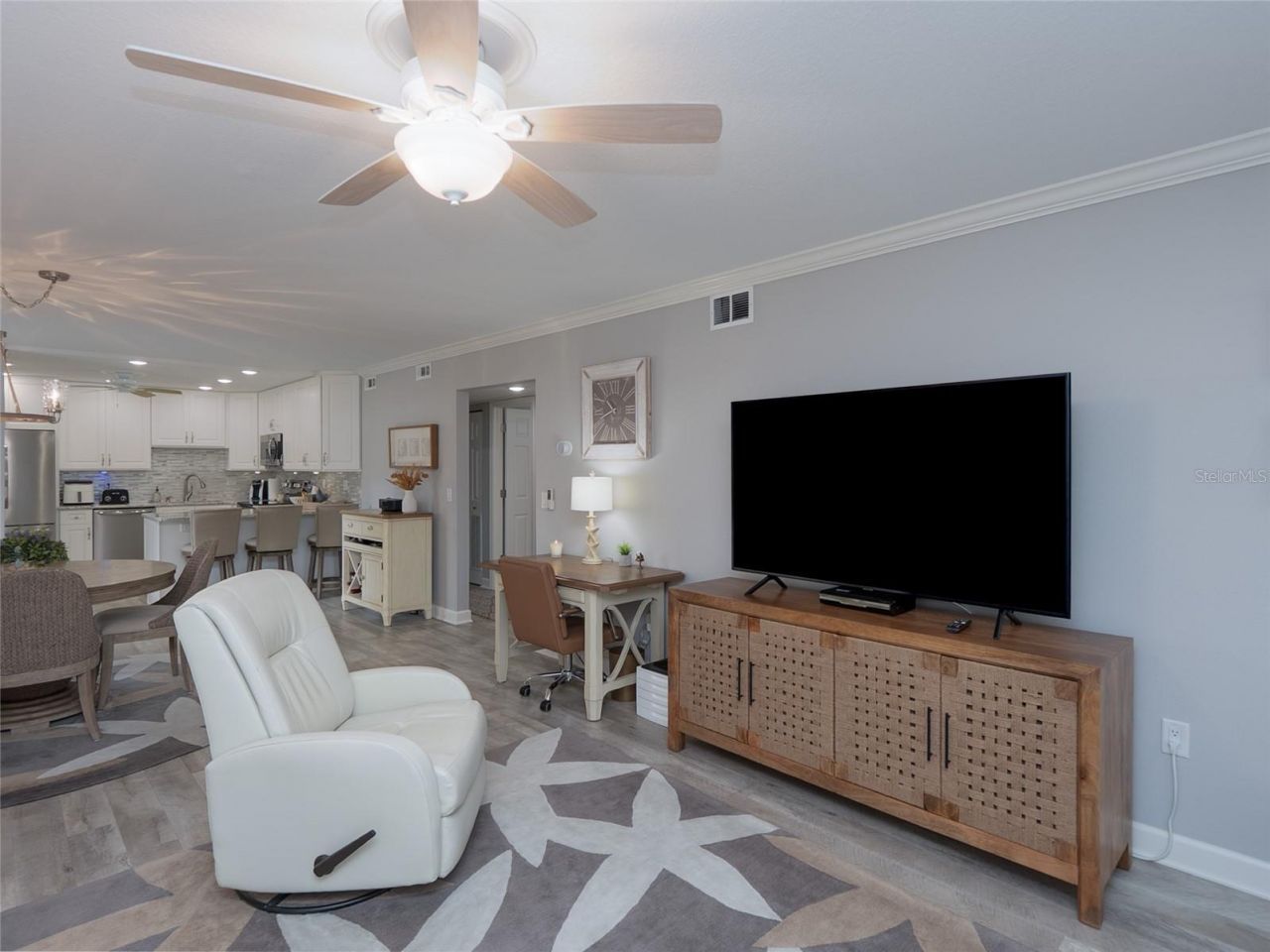 5400 34th Street W, Unit 1B, Bradenton, FL 34210 Photo