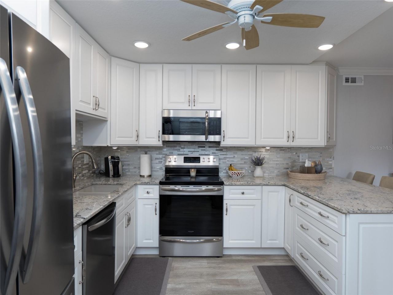 5400 34th Street W, Unit 1B, Bradenton, FL 34210 Photo