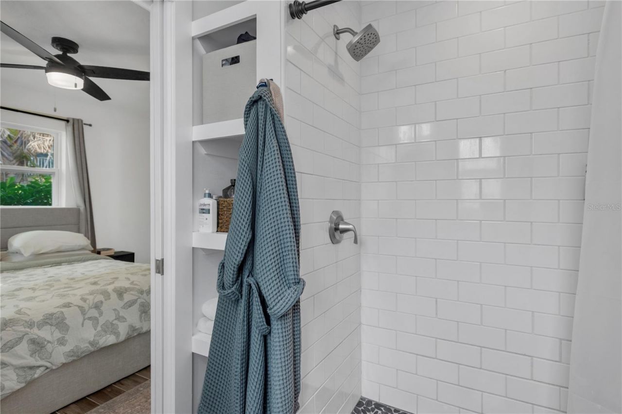 1867 Maryland Avenue Ne, Saint Petersburg, FL 33703 Photo