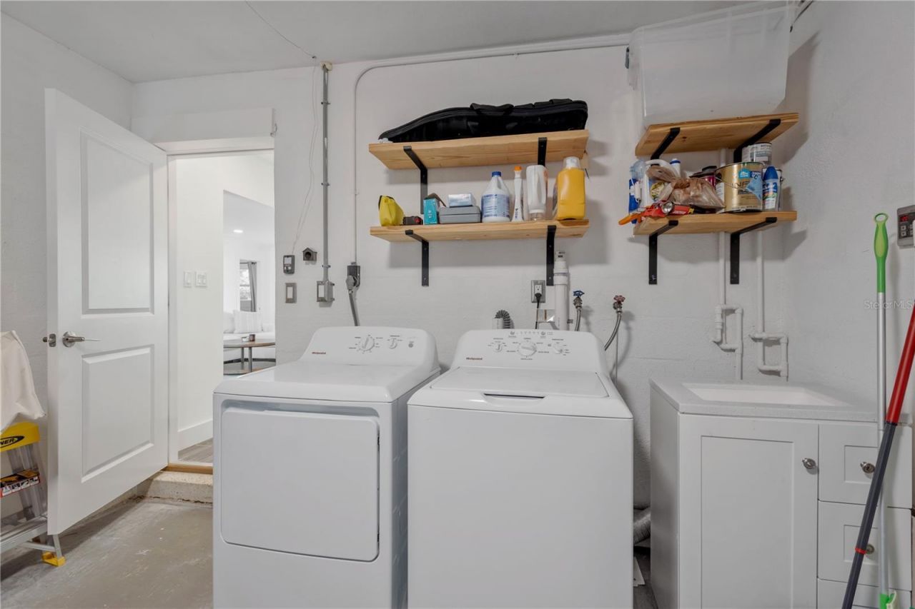 1867 Maryland Avenue Ne, Saint Petersburg, FL 33703 Photo