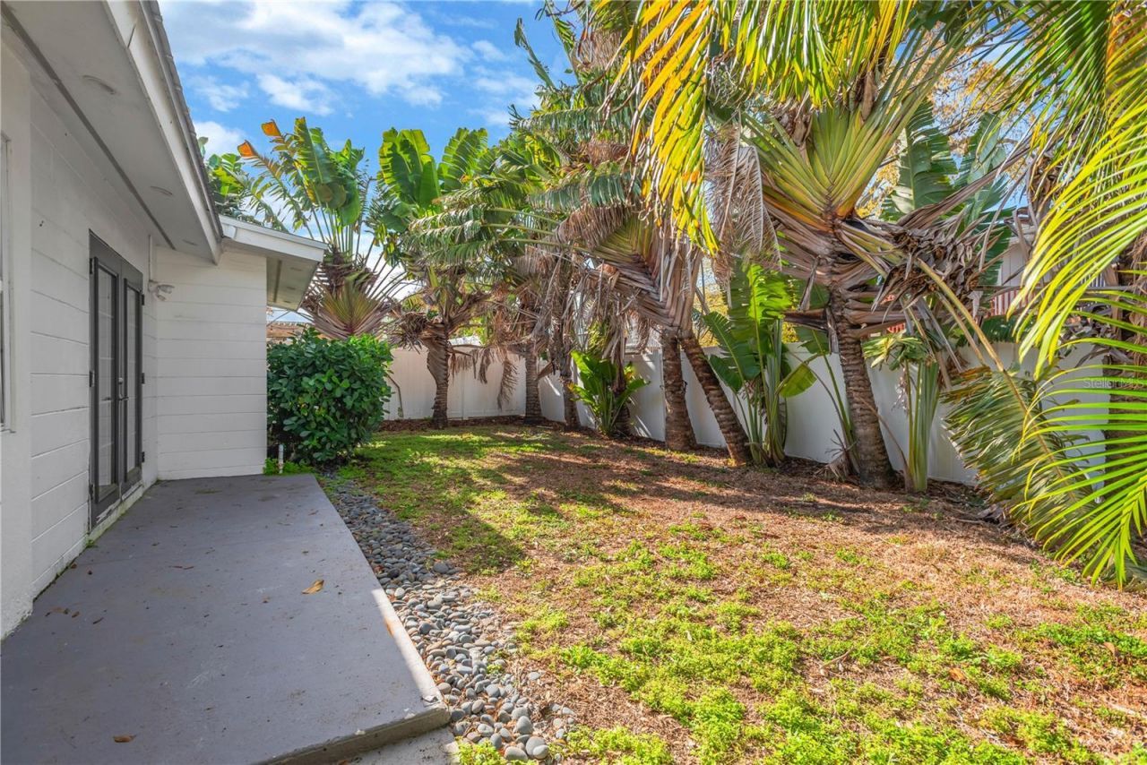 1867 Maryland Avenue Ne, Saint Petersburg, FL 33703 Photo