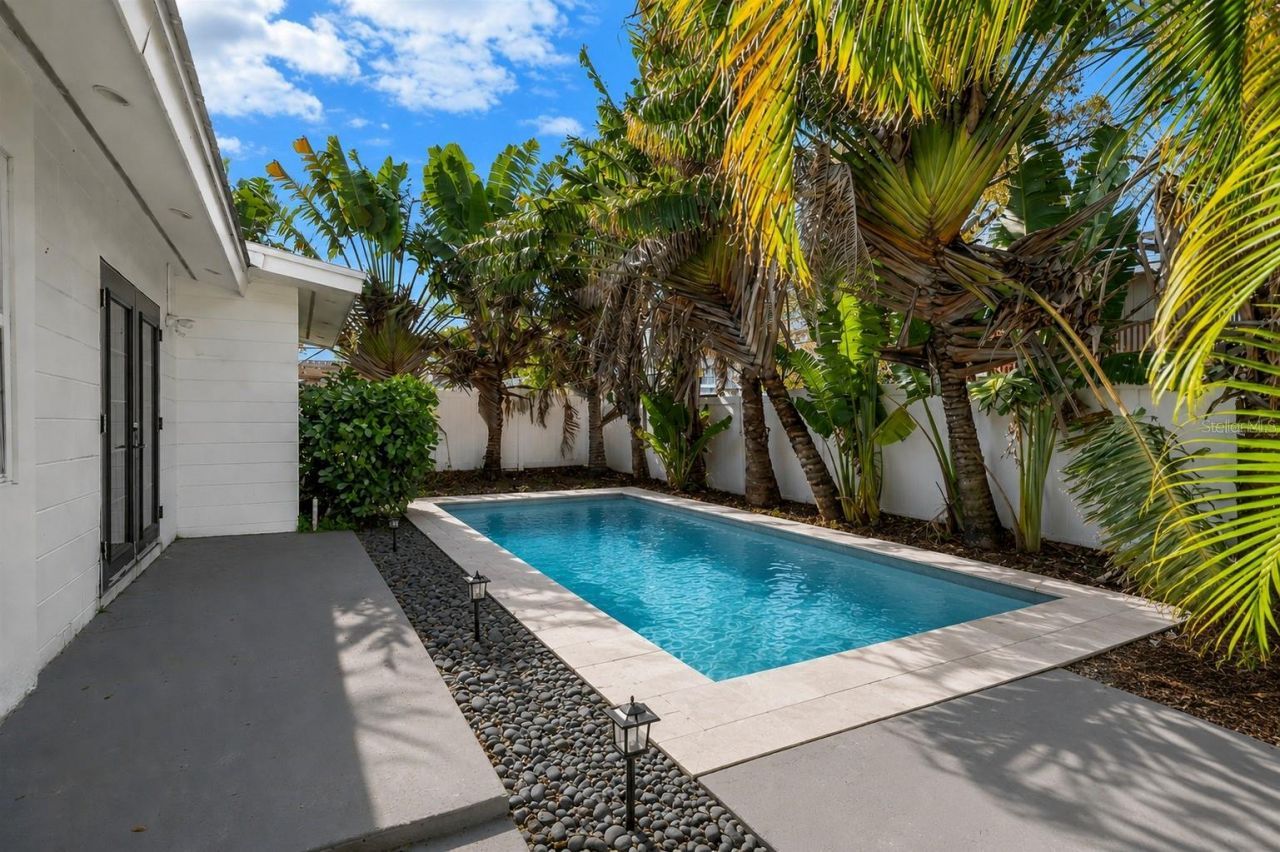 1867 Maryland Avenue Ne, Saint Petersburg, FL 33703 Photo