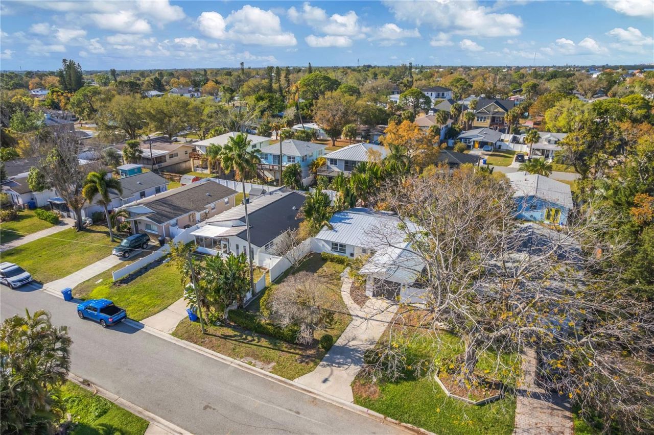 1867 Maryland Avenue Ne, Saint Petersburg, FL 33703 Photo