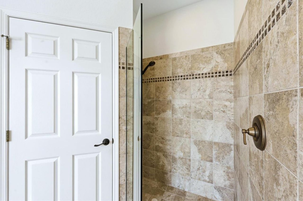 304 Bermuda Court, Unit 14, Venice, FL 34293 Photo