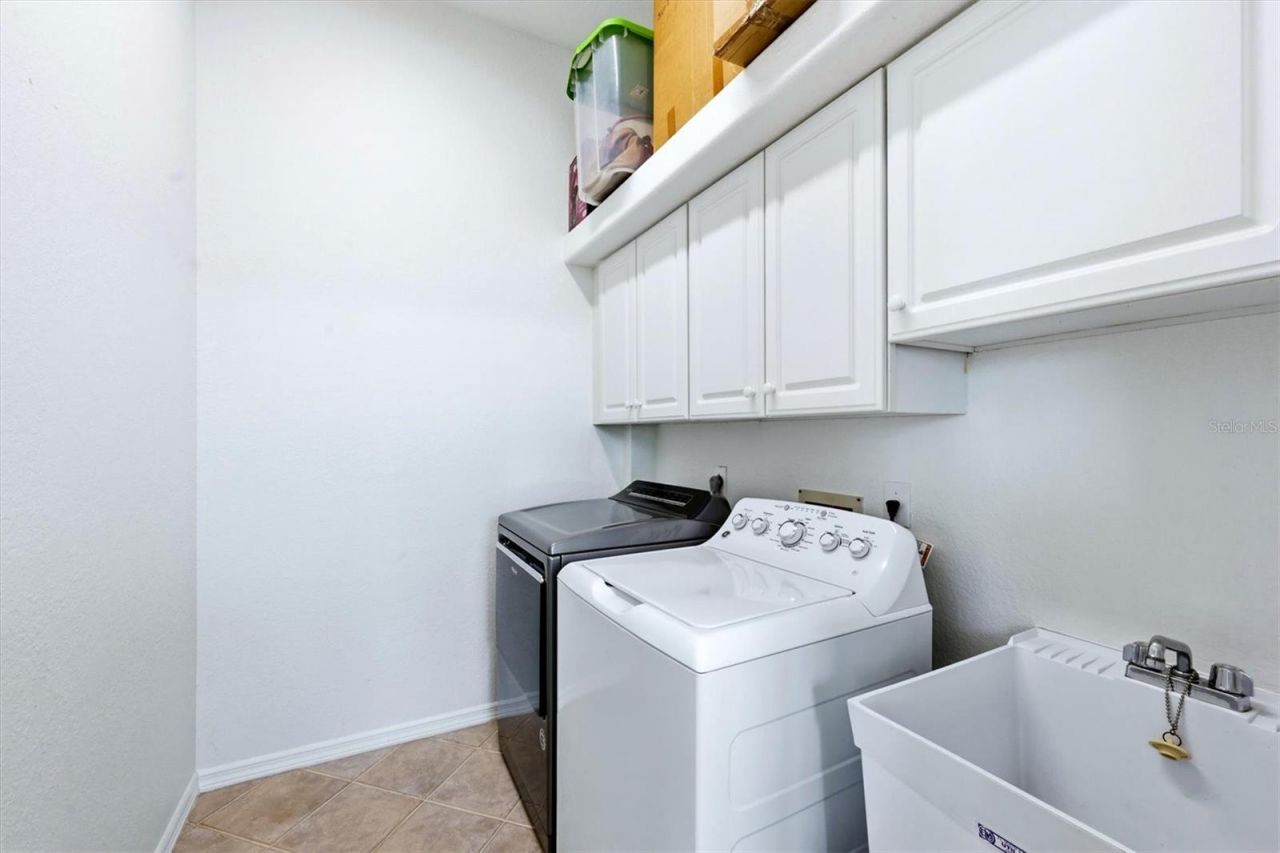 304 Bermuda Court, Unit 14, Venice, FL 34293 Photo