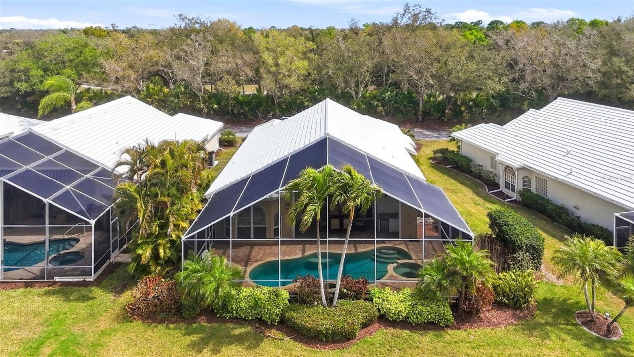 304 Bermuda Court, Unit 14, Venice, FL 34293 Photo