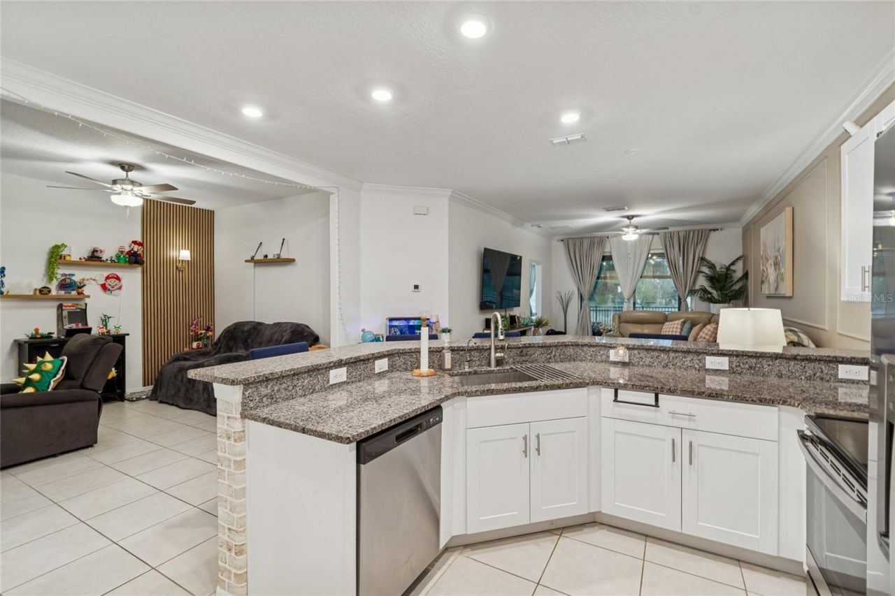 6773 Ripple Pond Loop, Zephyrhills, FL 33541 Photo