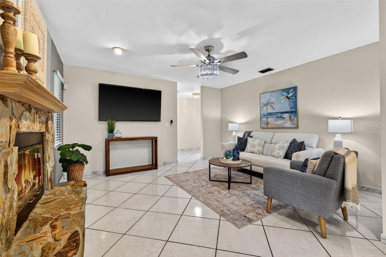 1700 Glen Lakes Boulevard N, Saint Petersburg, FL 33702 Photo