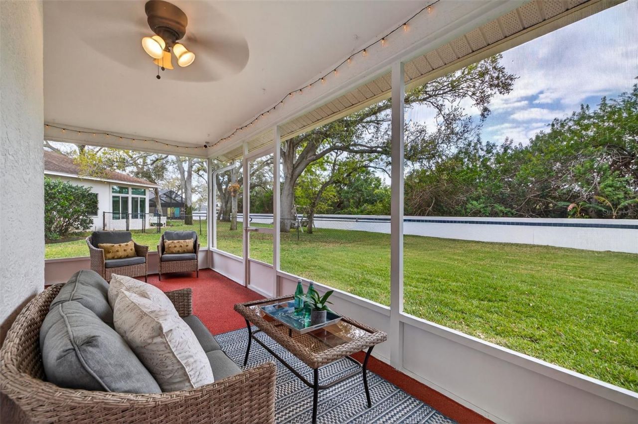 1700 Glen Lakes Boulevard N, Saint Petersburg, FL 33702 Photo