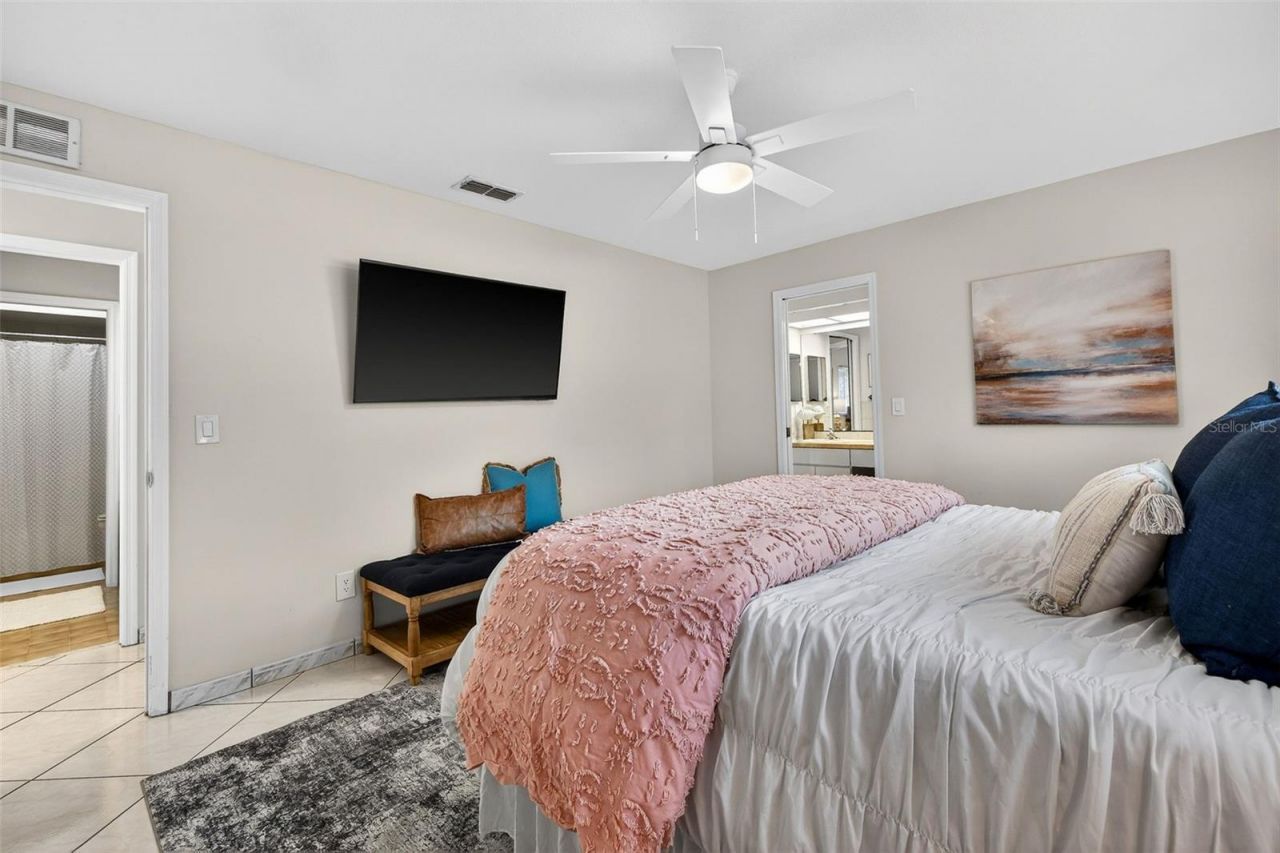 1700 Glen Lakes Boulevard N, Saint Petersburg, FL 33702 Photo