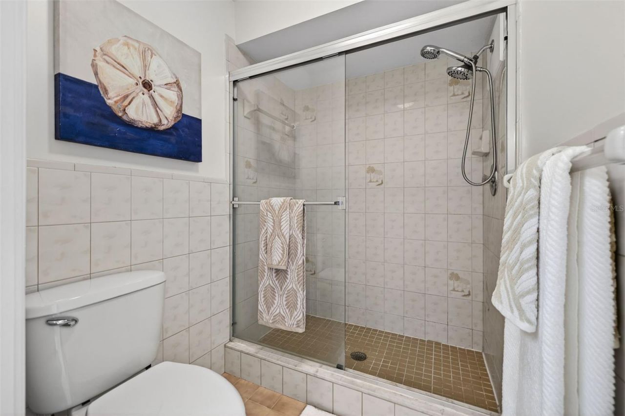 1700 Glen Lakes Boulevard N, Saint Petersburg, FL 33702 Photo