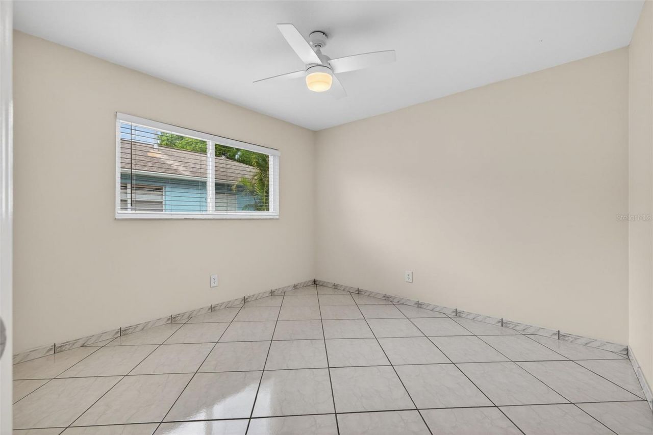1700 Glen Lakes Boulevard N, Saint Petersburg, FL 33702 Photo