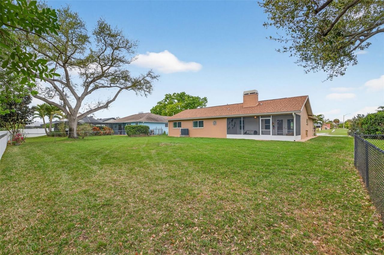 1700 Glen Lakes Boulevard N, Saint Petersburg, FL 33702 Photo