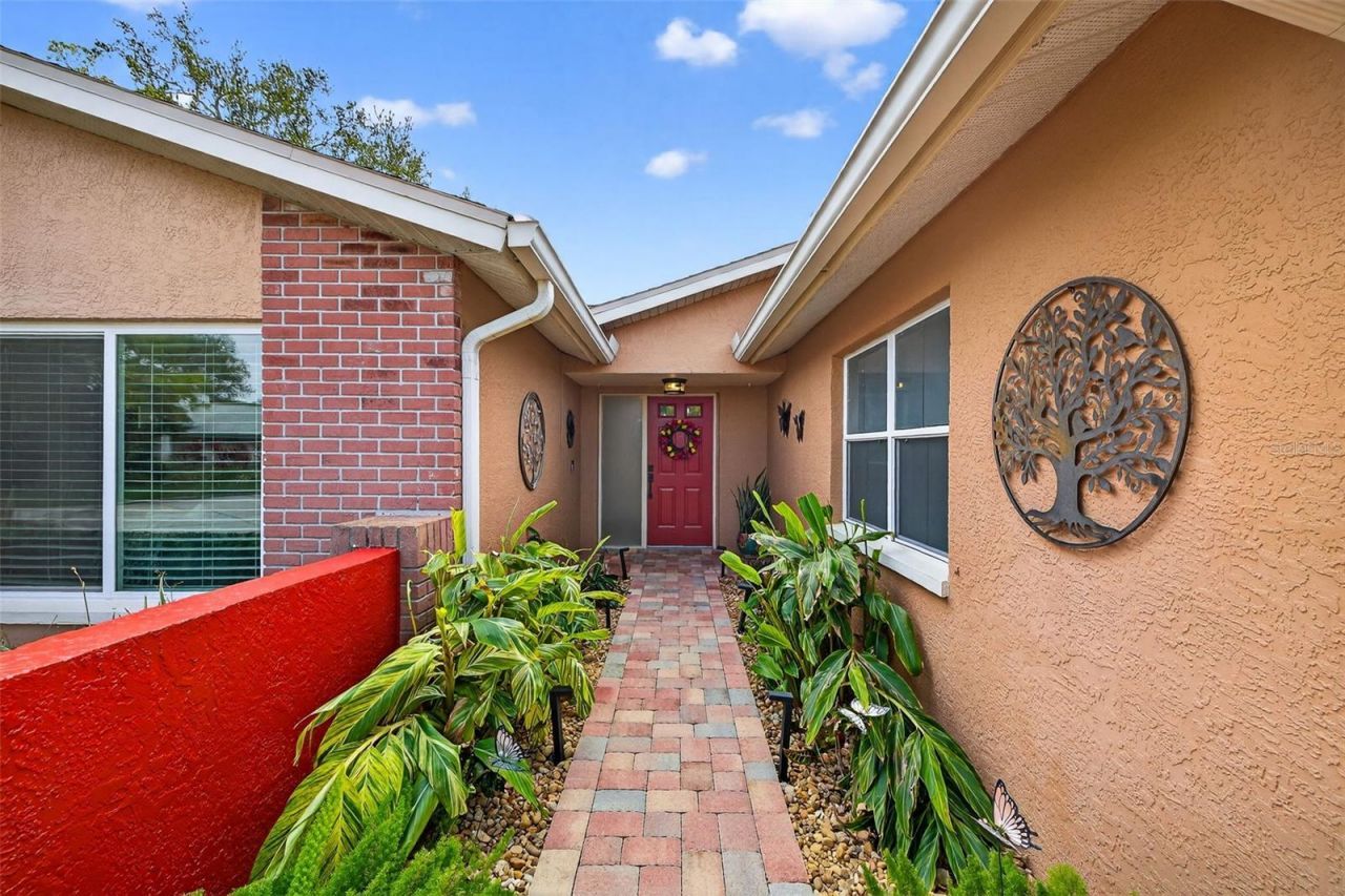 1700 Glen Lakes Boulevard N, Saint Petersburg, FL 33702 Photo