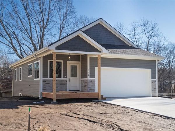 1232 Walnut Street, Eudora, KS 66025