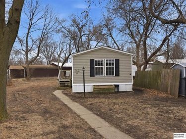 7627 N 101st Plaza , Unit 25, Omaha, NE 68122