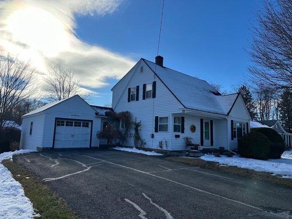 7 Madigan Street, Houlton, ME 04730