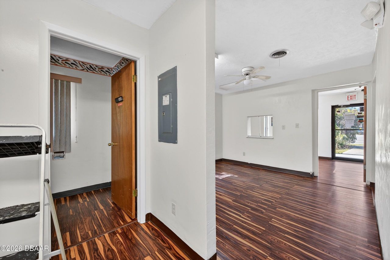 905 Beville Road, South Daytona, FL 32119 Photo